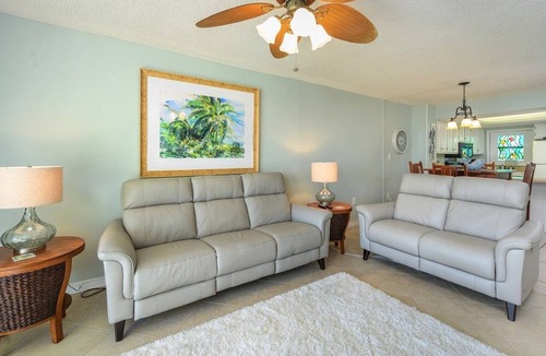Orange Beach Condo | Sunswept 202 2/2 Orange Beach* Gulf Front Views for Days!