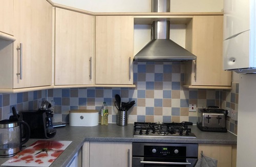 Dalkeith House | Super 2 Bedroom Flat near Dalkeith Town Center