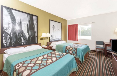 Cresco Hotel | Super 8 by Wyndham Cresco IA