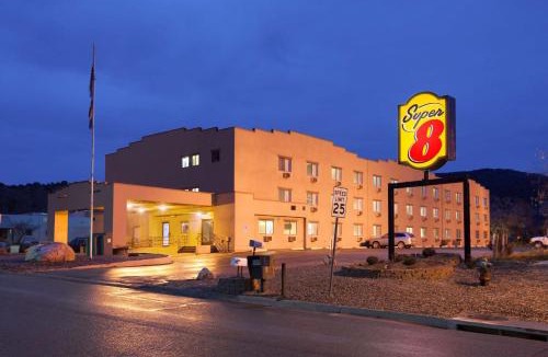 Durango Hotel | Super 8 by Wyndham Durango