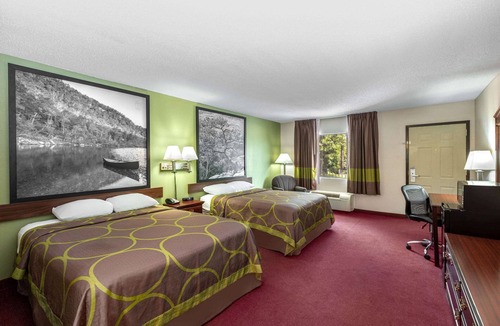 Eureka Springs Hotel | Super 8 by Wyndham Eureka Springs
