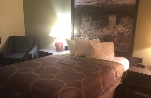 Florence Hotel | Super 8 by Wyndham Florence, CO
