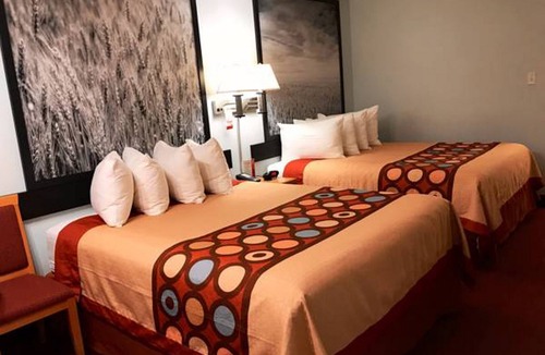 Kindersley Hotel | Super 8 by Wyndham Kindersley
