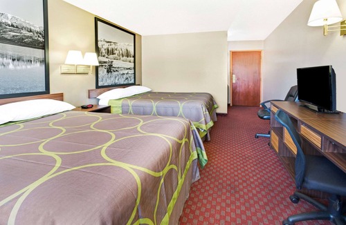 Del Camino Hotel | Super 8 by Wyndham Longmont/Del Camino