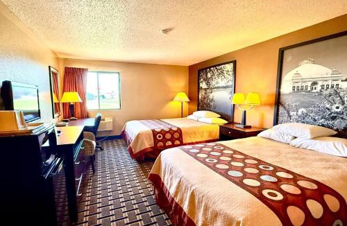 Melrose Hotel | Super 8 by Wyndham Melrose