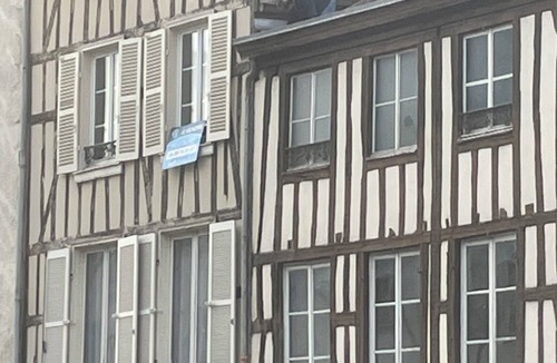 Chalons-en-Champagne Apartment | Super-central apartment for family or business