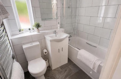 Golborne Apartment | Super central heart of Notting Hill luxury 1 bedroom flat