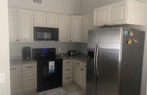 Crystal River House | Super Clean and Super Comfortable with boat ramp under half mile down the road.
