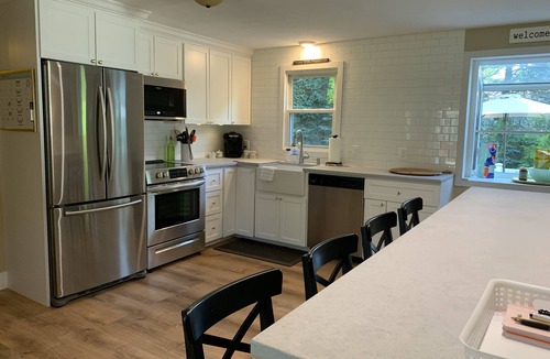 Narragansett House | Super Clean Updated 4 bedroom 2 bathroom house with Central AC in Narragansett