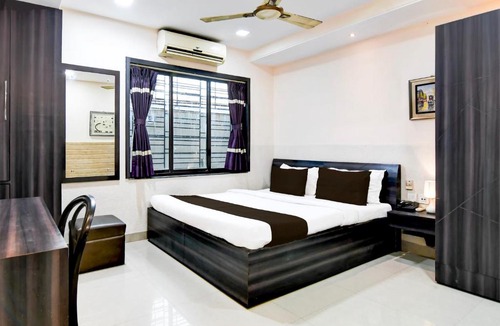 Joka Hotel | Super Collection O Behala Formerly Urban Guest House