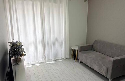 Asahi House | Super Convenient! | 1 Min to Subway | 10 Mins to Umeda | 3 Lines around | House
