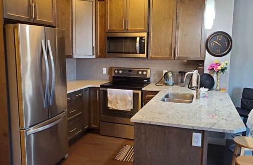 Southeast Edmonton Condo | Super Convenient Location 2Bed Condo. Walk 2 All Major Amenities, Near Freeways.