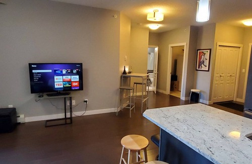 Southeast Edmonton Condo | Super Convenient Location 2Bed Condo. Walk 2 All Major Amenities, Near Freeways.