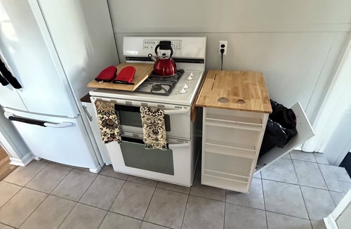 Dearborn Cottage | Super cute cottage in Dearborn
