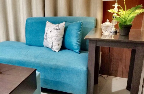 Imus Condo | Super Cute Hampton Suites In Great Location !