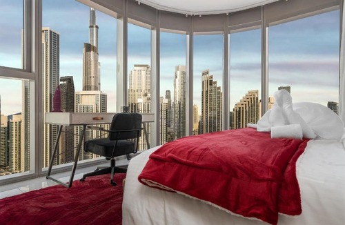 Downtown Dubai Apartment | Super High Infinity Pool & Stunning Burj Khalifa View, 3-Bedroom Apartment at Paramount Hotel Midtown