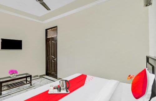 Baraula Hotel | Super HOTEL DIAMOND TREE SECTOR 49 NOIDA NEAR PRAYAG HOSPITAL