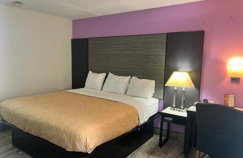 Tillmans Corner Hotel | Super Inn