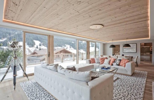 Rougemont Apartment | Super Luxury Serviced Apartment next to Gstaad