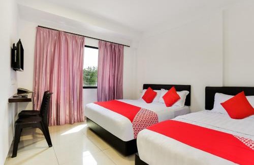 Batu Pahat Hotel | Super OYO 89495 Rich Hotel