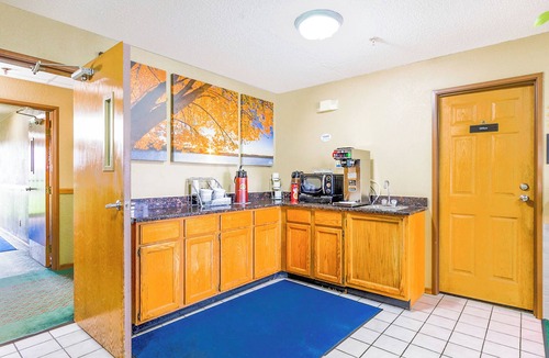 Princeton Hotel | Super Rest Inn