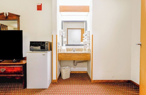 Princeton Hotel | Super Rest Inn