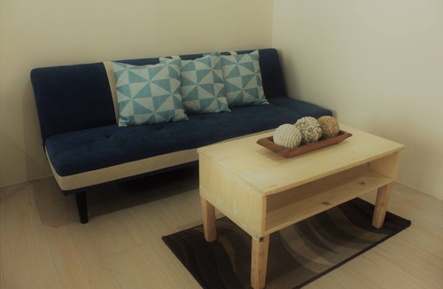 Pasay Apartment | Super Spacious Studio Unit with balcony 3 min away from NAIA T3