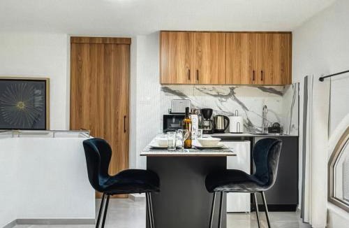 Larnaca City Centre Apartment | Super Views Larnaca