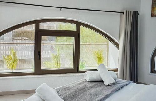 Larnaca City Centre Apartment | Super Views Larnaca