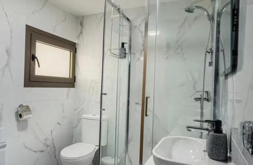 Larnaca City Centre Apartment | Super Views Larnaca