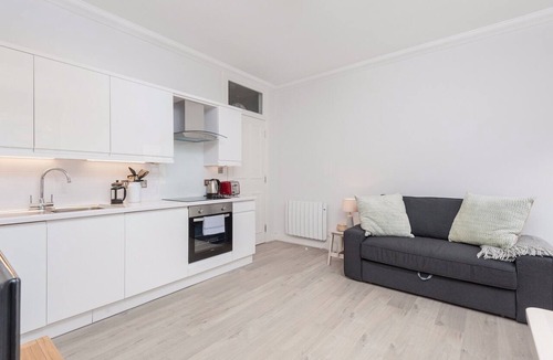 Old Town Apartment | Superb 1 bedroom + sofabed on the famous Royal Mile, 150 metres to Edinburgh Castle