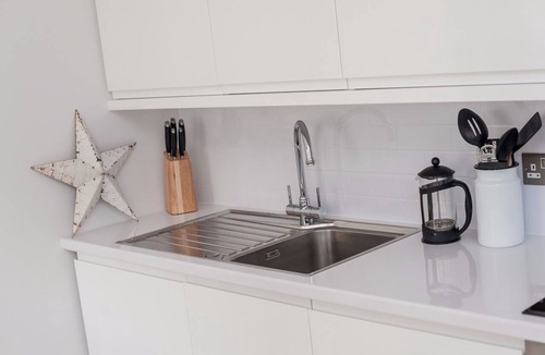 Old Town Apartment | Superb 1 bedroom + sofabed on the famous Royal Mile, 150 metres to Edinburgh Castle