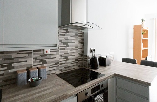 Partick Apartment | Superb 1Bed Flat in Fabulous West End - Pass the Keys