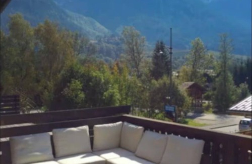 Les Bossons Apartment | Superb 2-bedroom apartment in phenomenal Chamonix-Mont-Blanc near hiking trails