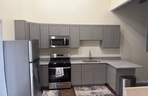 Churchhill House | Superb 2-bedroom country house in charming Pittsburgh with AC