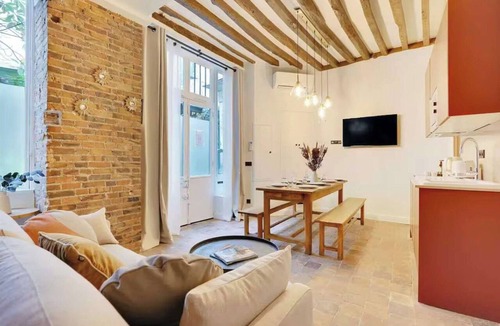 Quartier Sainte-Avoye Apartment | Superb air-conditioned apartment in the center of Paris/Le Marais