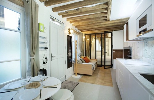 Arsenal Apartment | Superb apartment Place des Vosges Le Marais