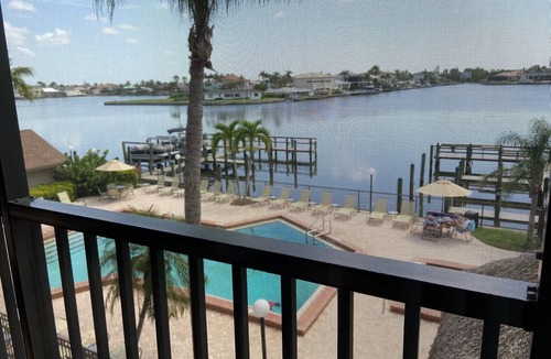 Connors Resort | Superb Beach Front Resort with 2 bedrooms and 2 bathrooms