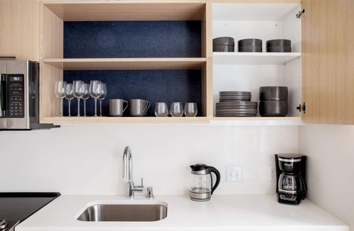 Broadway Apartment | Superb Capitol Hill Studio w/Lounge, BBQ & W/D, nr Park, by Blueground