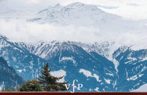 Verbier Apartment | Superb duplex attic apartment, recently renovated in a cosy chalet style. Located near the hamlet