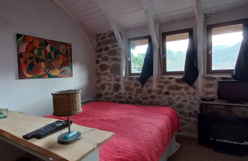 Saint-Martin-de-Valamas House | Superb loft gîte/bed and breakfast: La grange d ArtDèche