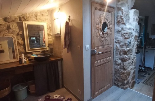 Saint-Martin-de-Valamas House | Superb loft gîte/bed and breakfast: La grange d ArtDèche