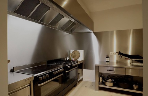 Houyet House | Superb house with fireplace, pool table & sauna