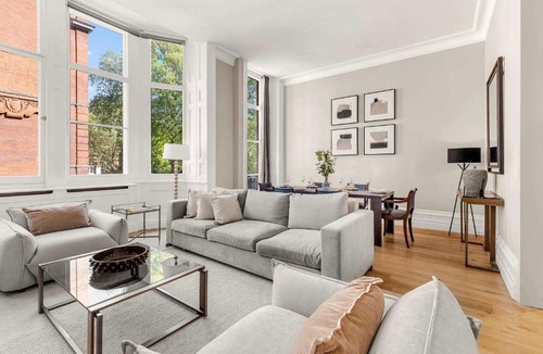 Brompton & Hans Town Apartment | Superb Knightsbridge Flat Near Harrods & Hyde Park