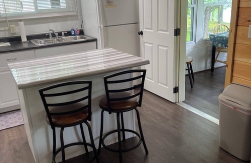 Cheboygan Cabin | Superb Lake Front 2-bedroom cabin in Cheboygan perfect for relaxing getaways.