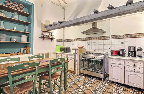 Beaucaire House | 🌿Superb Maison de Maître in Provence with XXL infinity pool and bicycles🌿