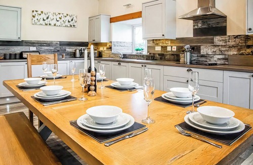 Bala Cottage | Superb manor house with countryside views.