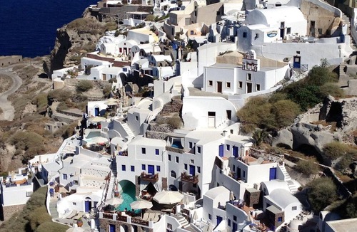 Naxos Town Villa | Superb Naxos Apartment | Triple Studio Semi-Basement | Private Balcony