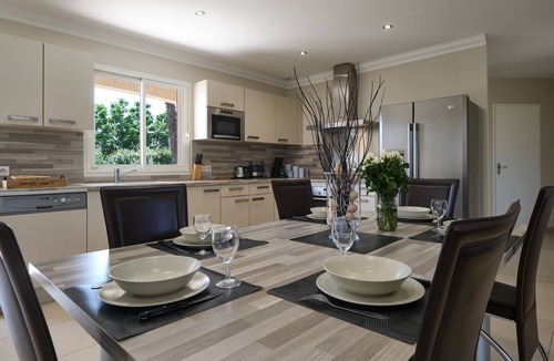 Saint-Hippolyte Villa | Superb new air-conditioned villa with swimming pool, 10 minutes from the beaches, and shopping areas.