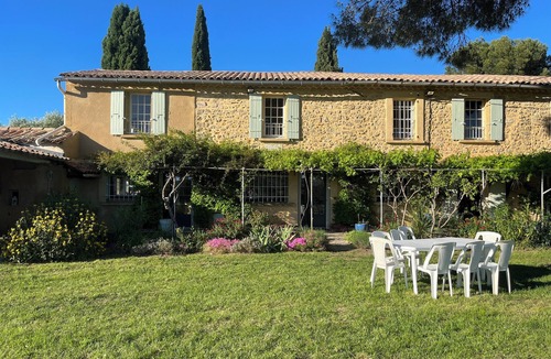 Pont-Saint-Esprit House | Superb Provencal Mas